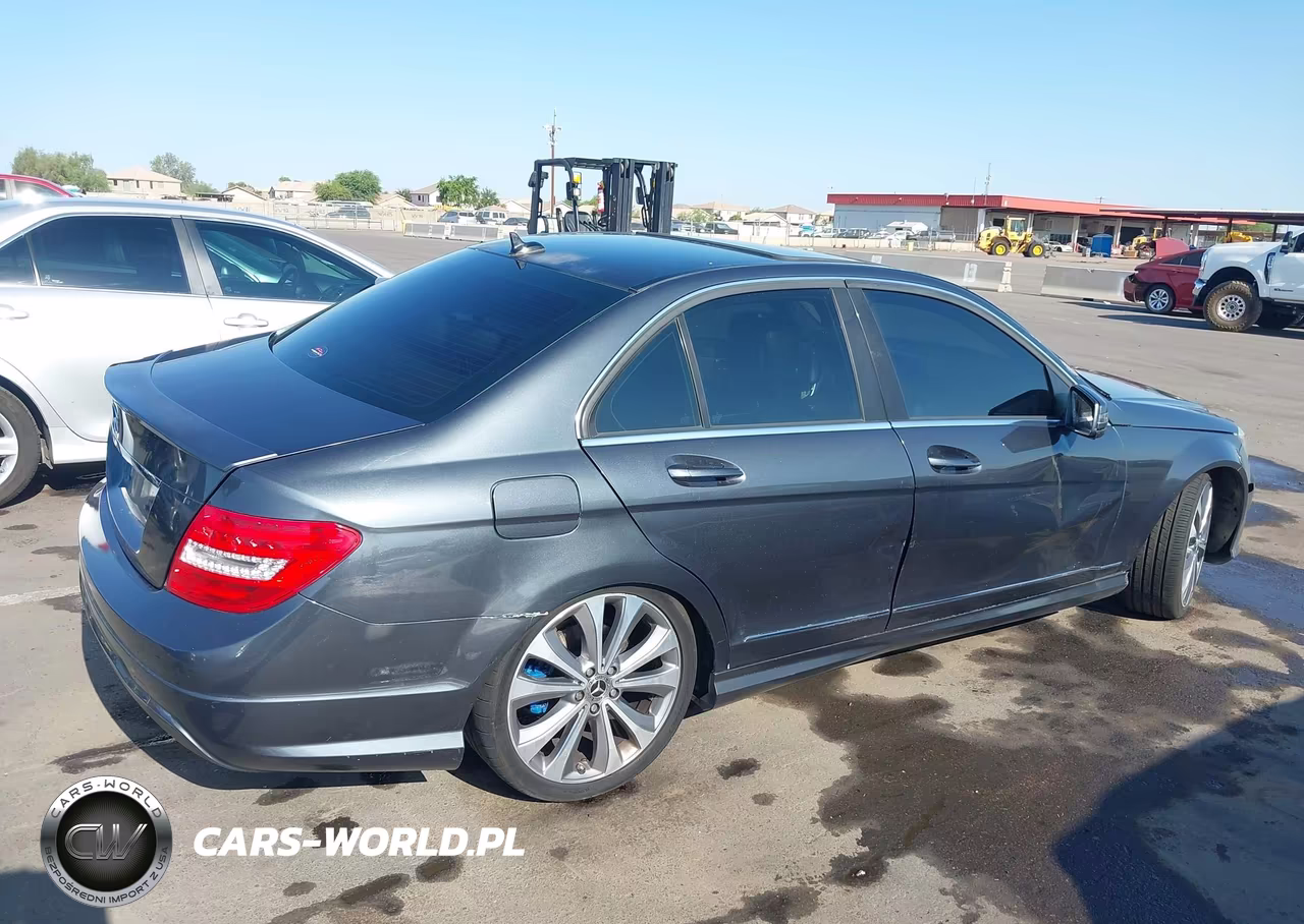 2014 Mercedes-Benz C 250 Sport VIN:WDDGF4HBXEG239568 - 6