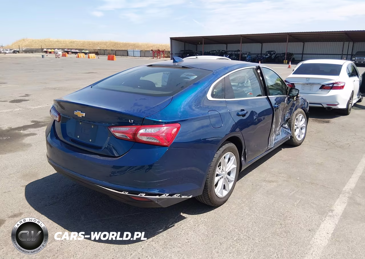 2019 Chevrolet Malibu Lt VIN:1G1ZD5ST4KF139895 - 4