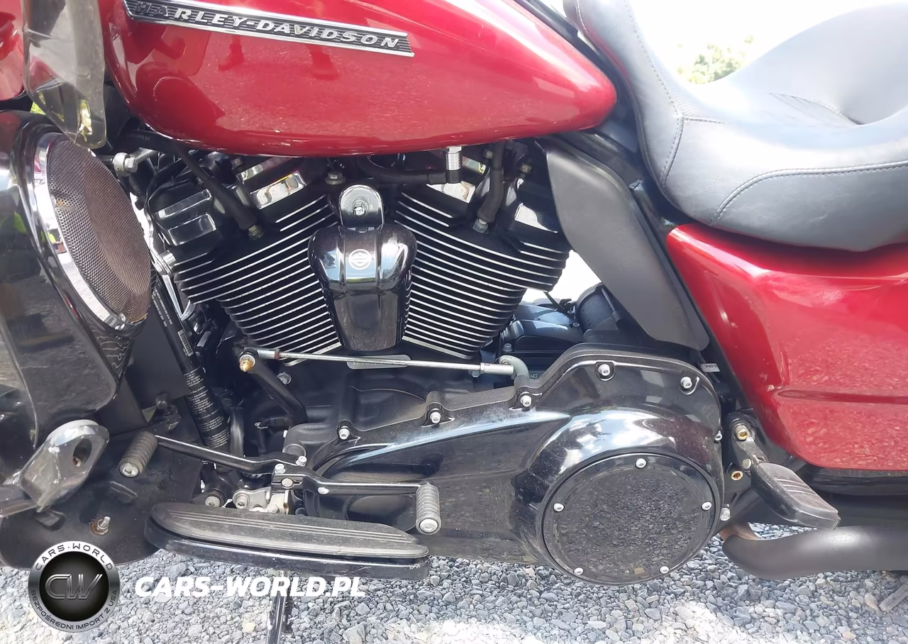 2018 Harley-Davidson Fltrxs Road Glide Special VIN:1HD1KTC15JB622991 - 9