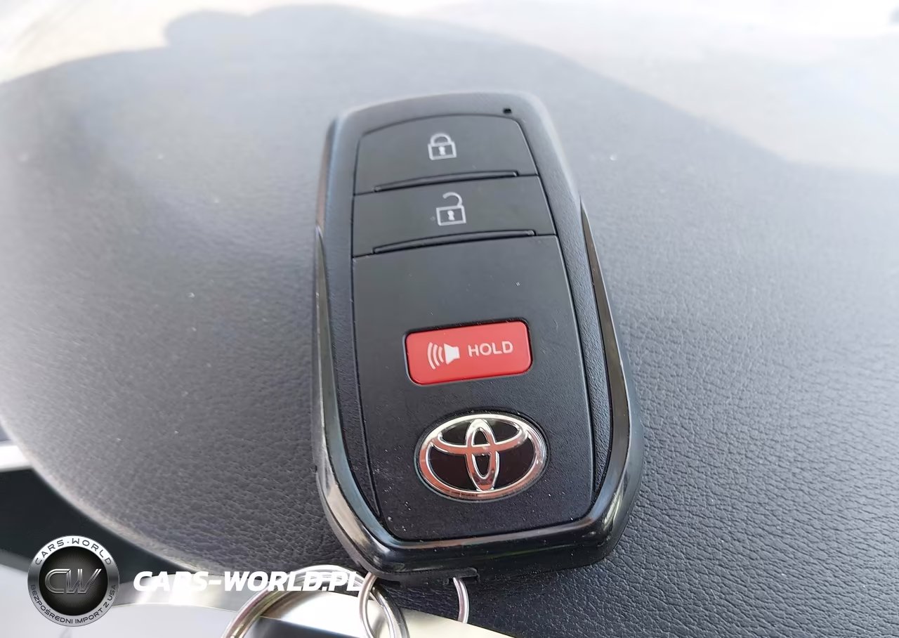 2023 Toyota Corolla Xse VIN:JTNC4MBE7P3196895 - 11