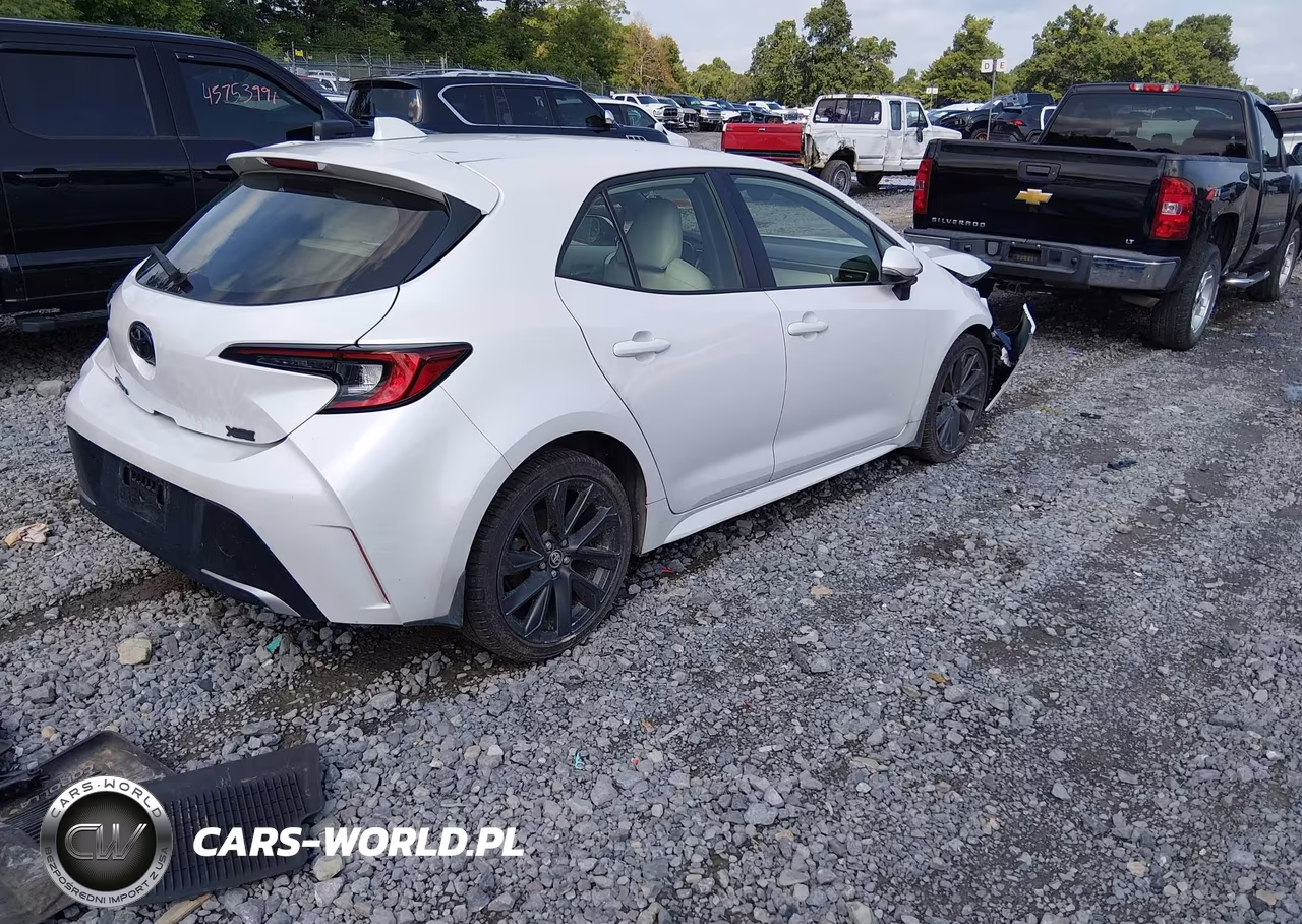 2023 Toyota Corolla Xse VIN:JTNC4MBE7P3196895 - 4