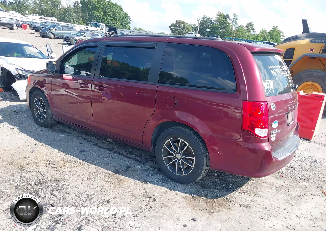 2018 Dodge Grand Caravan Gt VIN:2C4RDGEG2JR299542 - 3