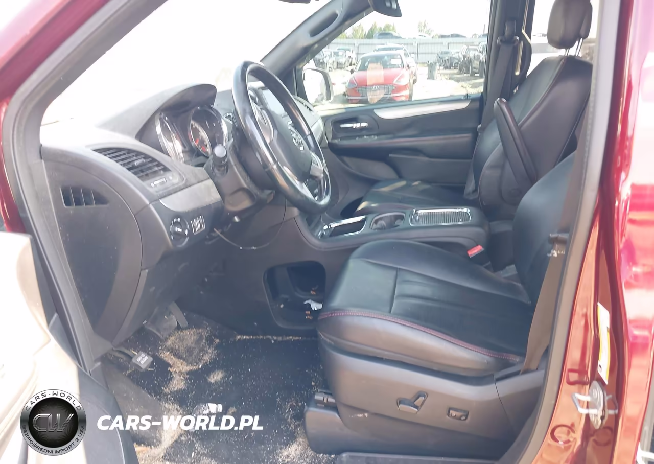 2018 Dodge Grand Caravan Gt VIN:2C4RDGEG2JR299542 - 5
