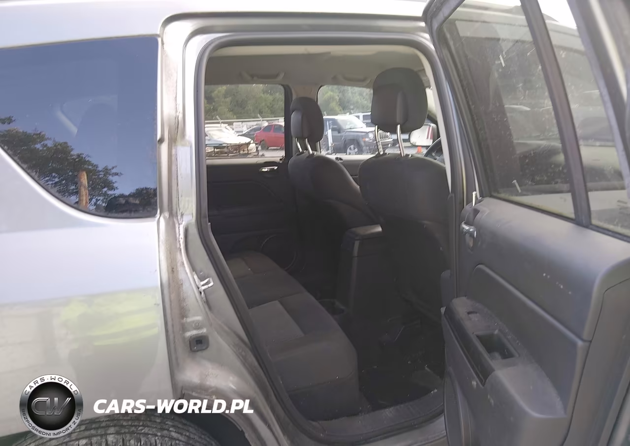 2013 Jeep Compass Sport VIN:1C4NJCBB2DD208186 - 8