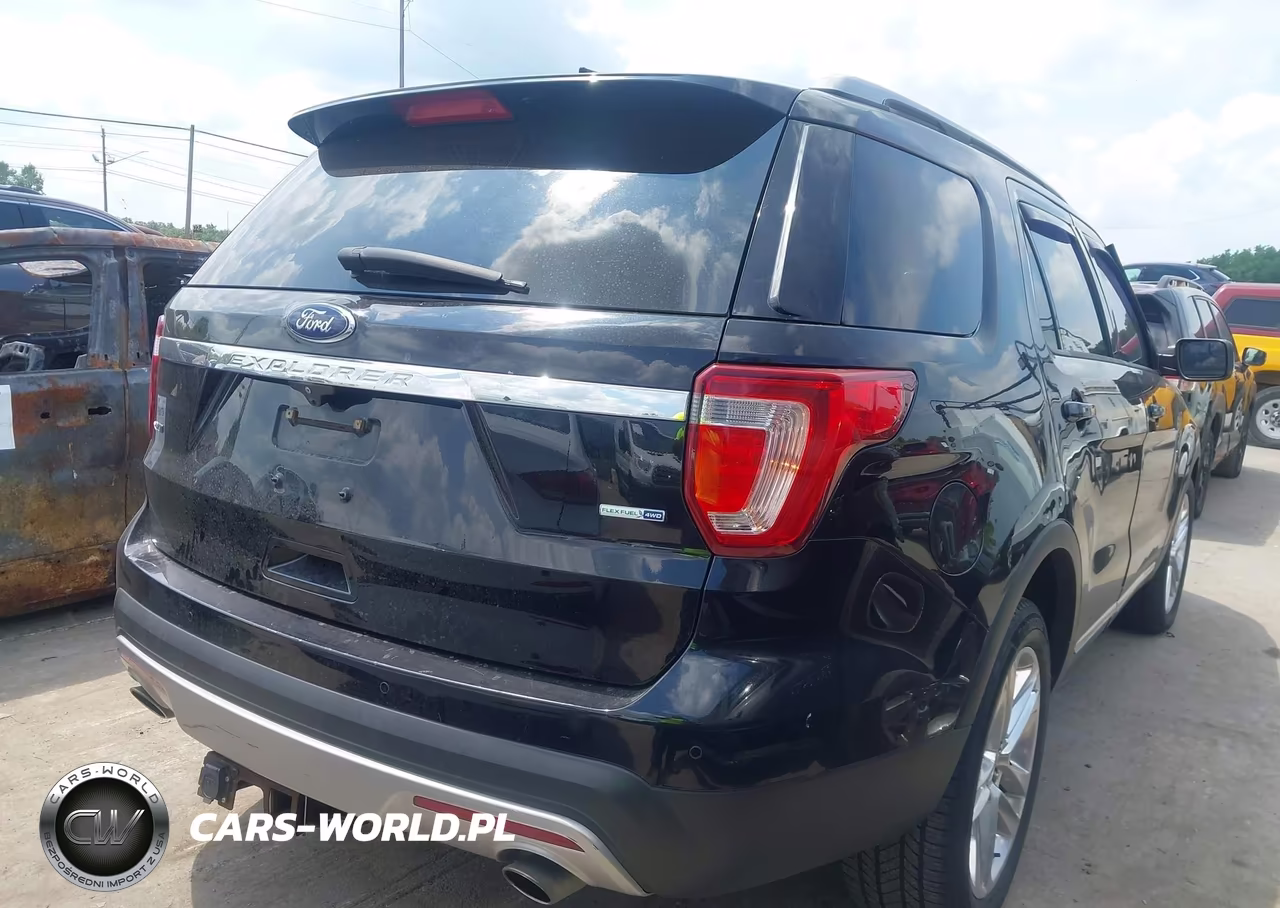 2016 Ford Explorer Xlt VIN:1FM5K8D86GGC56039 - 4
