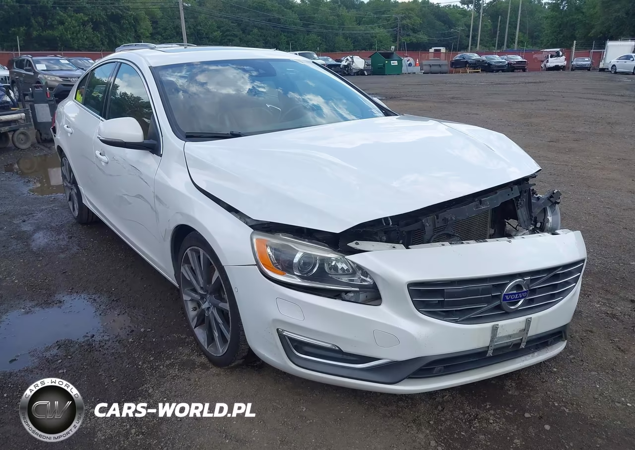 2015 Volvo S60 T6 Platinum VIN:YV149MFM0F2335114 - 19