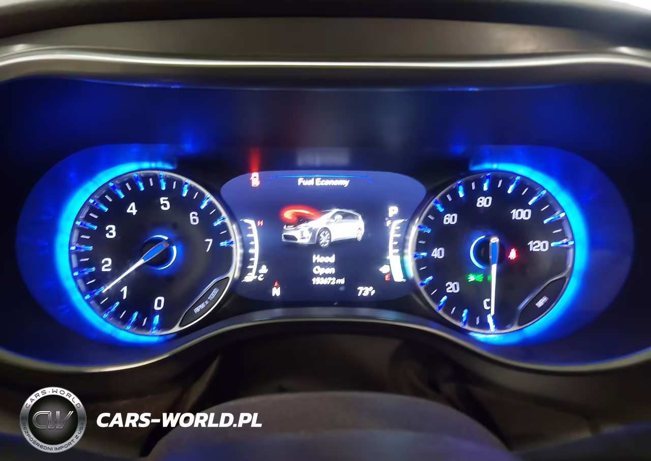 2017 Chrysler Pacifica Touring-L Plus VIN:2C4RC1EG6HR564909 - 7