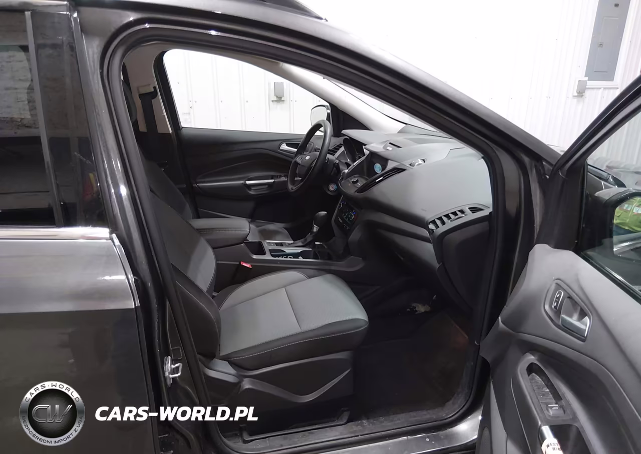 2017 Ford Escape Se VIN:1FMCU9GD2HUA41342 - 5