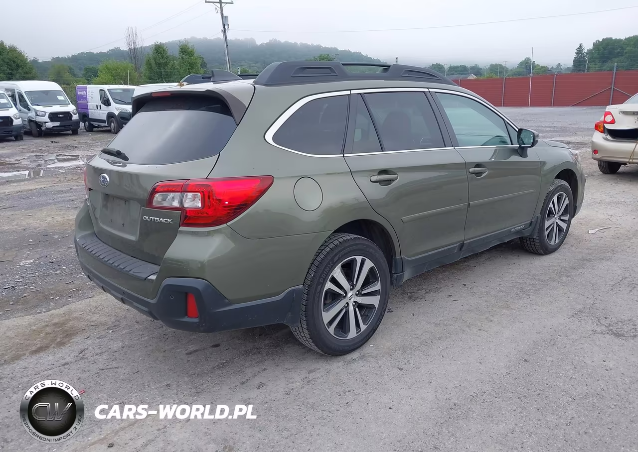 2018 Subaru Outback 2.5I Limited VIN:4S4BSANC1J3323691 - 4