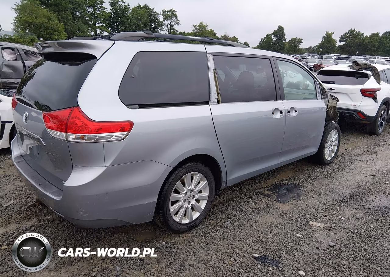 2012 Toyota Sienna Xle 7 Passenger VIN:5TDDK3DC4CS047714 - 4