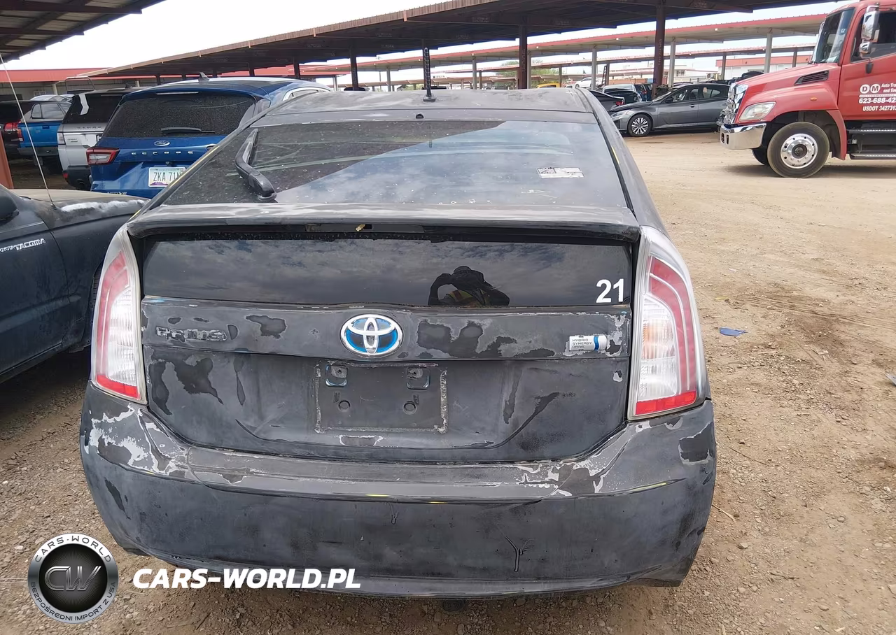 2014 Toyota Prius Two VIN:JTDKN3DU8E1760865 - 16