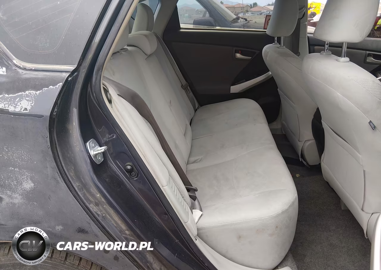 2014 Toyota Prius Two VIN:JTDKN3DU8E1760865 - 8