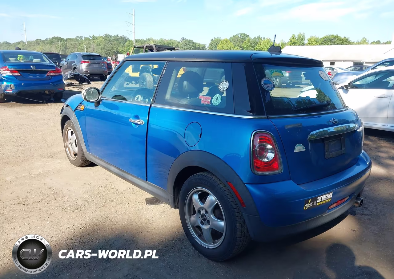 2011 Mini Cooper VIN:WMWSU3C56BT183683 - 3