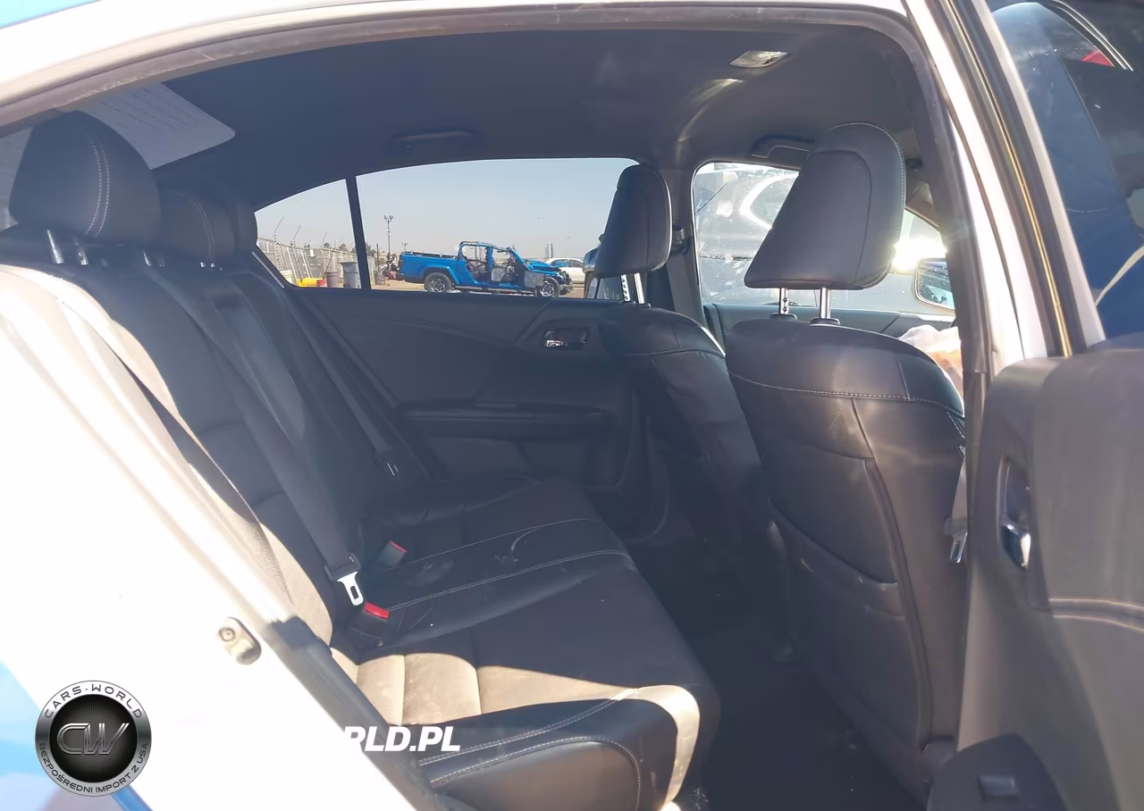 2016 Honda Accord Sport VIN:1HGCR2F5XGA176495 - 8