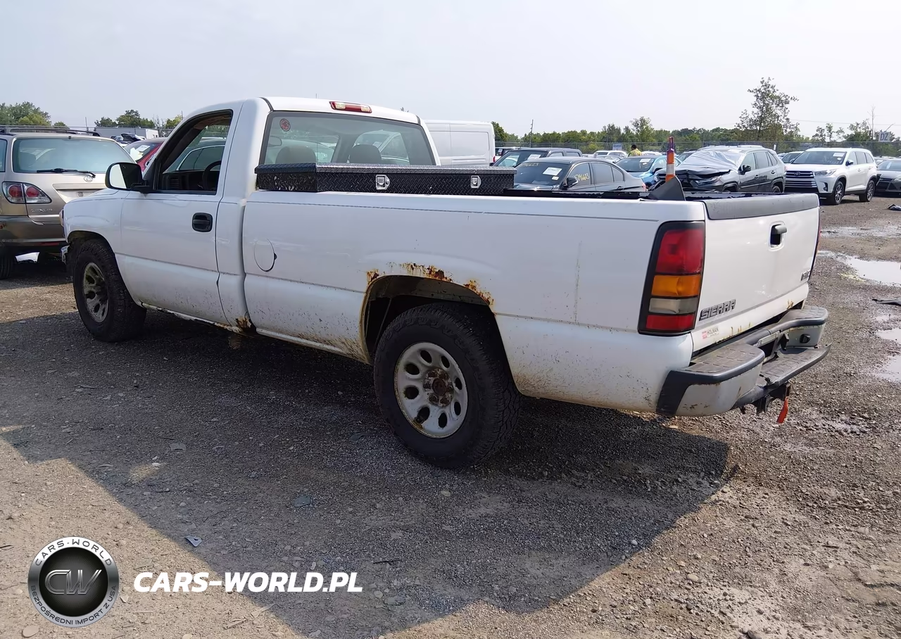 2007 GMC Sierra 1500 Classic Work Truck VIN:1GTEC14X57Z176882 - 3