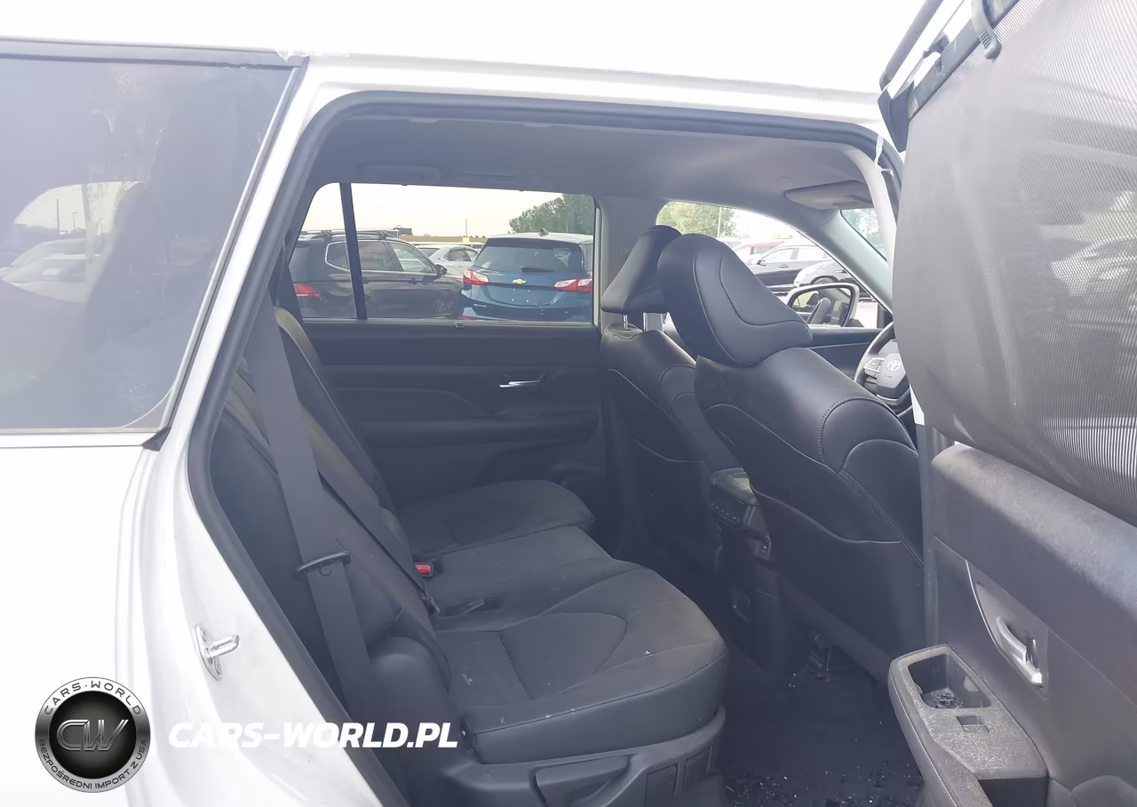 2024 Toyota Grand Highlander Xle VIN:5TDAAAB56RS023115 - 8