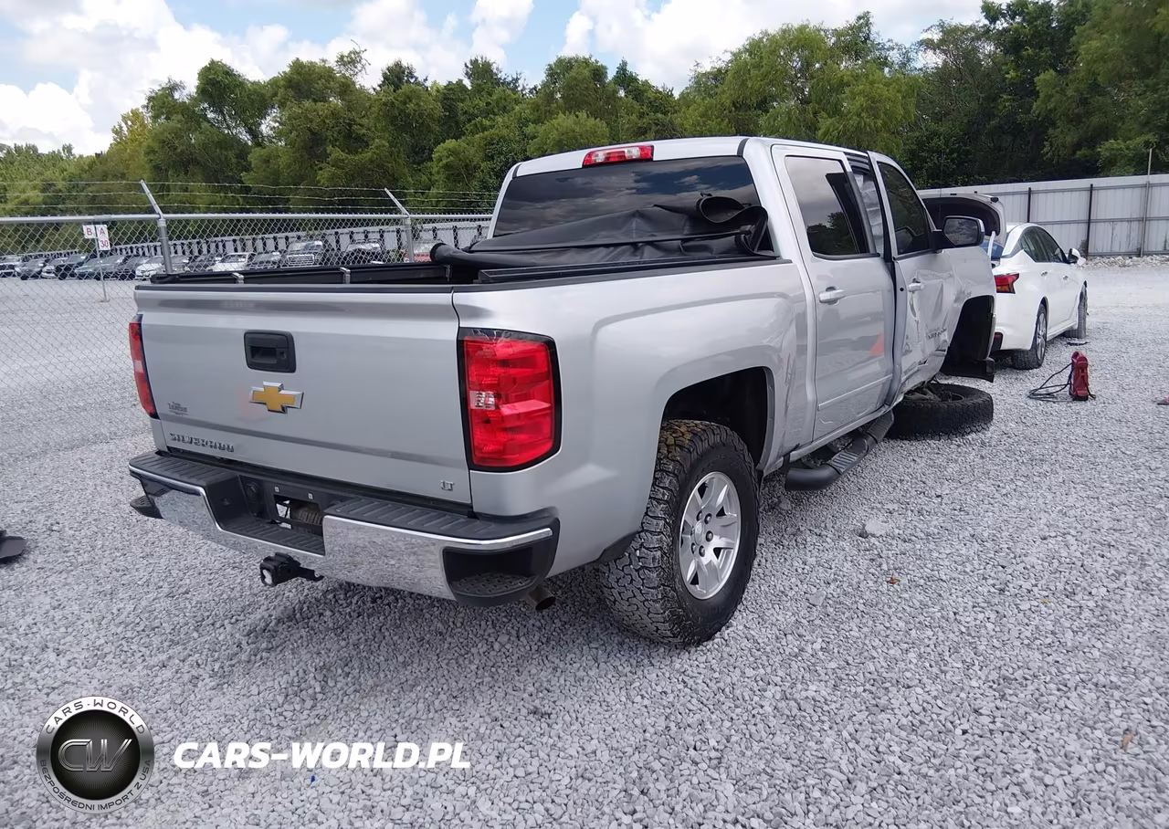 2018 Chevrolet Silverado 1500 1Lt VIN:3GCPCREC1JG424782 - 4