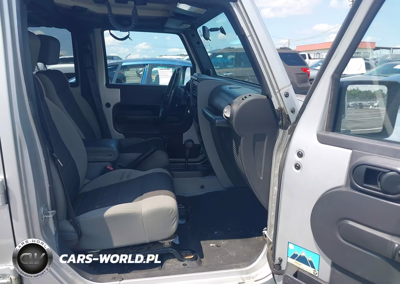 2007 Jeep Wrangler Unlimited X VIN:1J4GB39147L208178 - 5