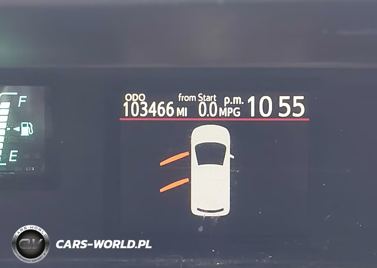 2013 Toyota Prius C Three VIN:JTDKDTB39D1532272 - 15