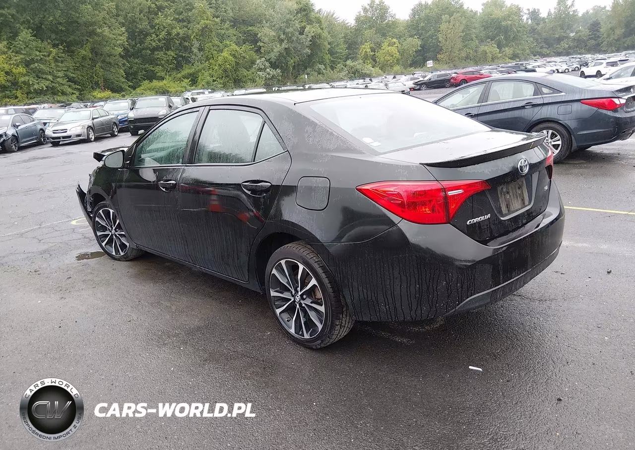 2017 Toyota Corolla Se VIN:2T1BURHE3HC831673 - 3