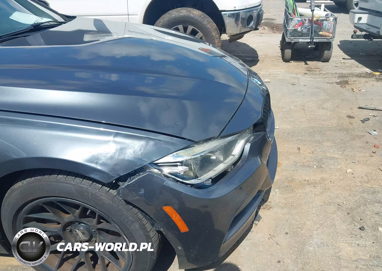 2018 BMW 340I VIN:WBA8B3G52JNU36821 - 17