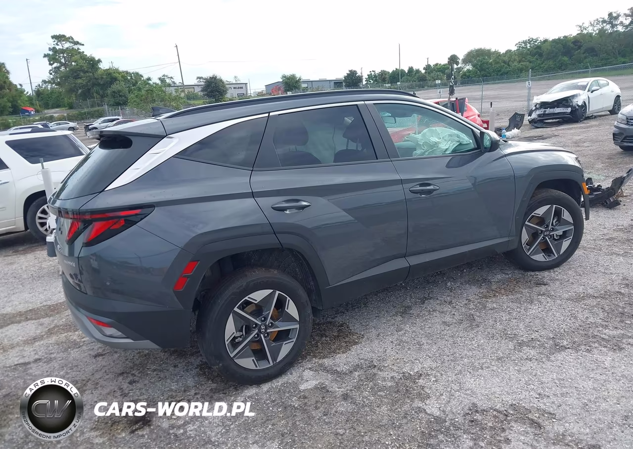 2026 Hyundai Tucson Hybrid Sel VIN:KM8JBDD13TU439856 - 4