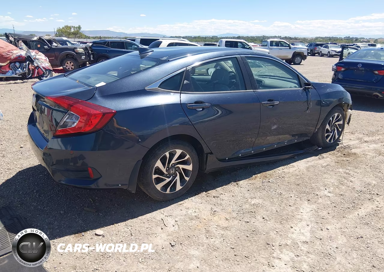 2018 Honda Civic Ex VIN:19XFC2F78JE013802 - 4