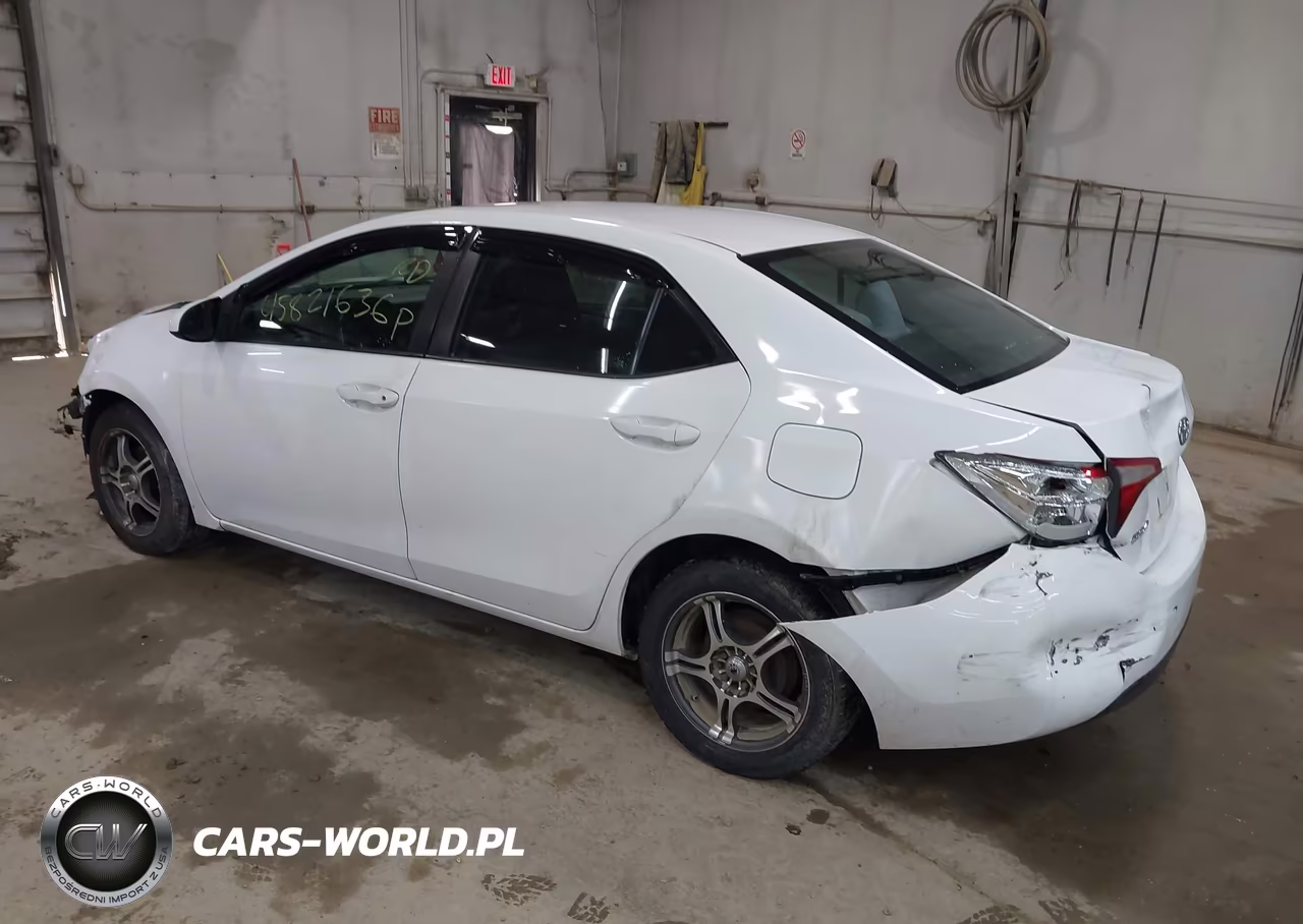 2016 Toyota Corolla Le VIN:2T1BURHE6GC688054 - 3