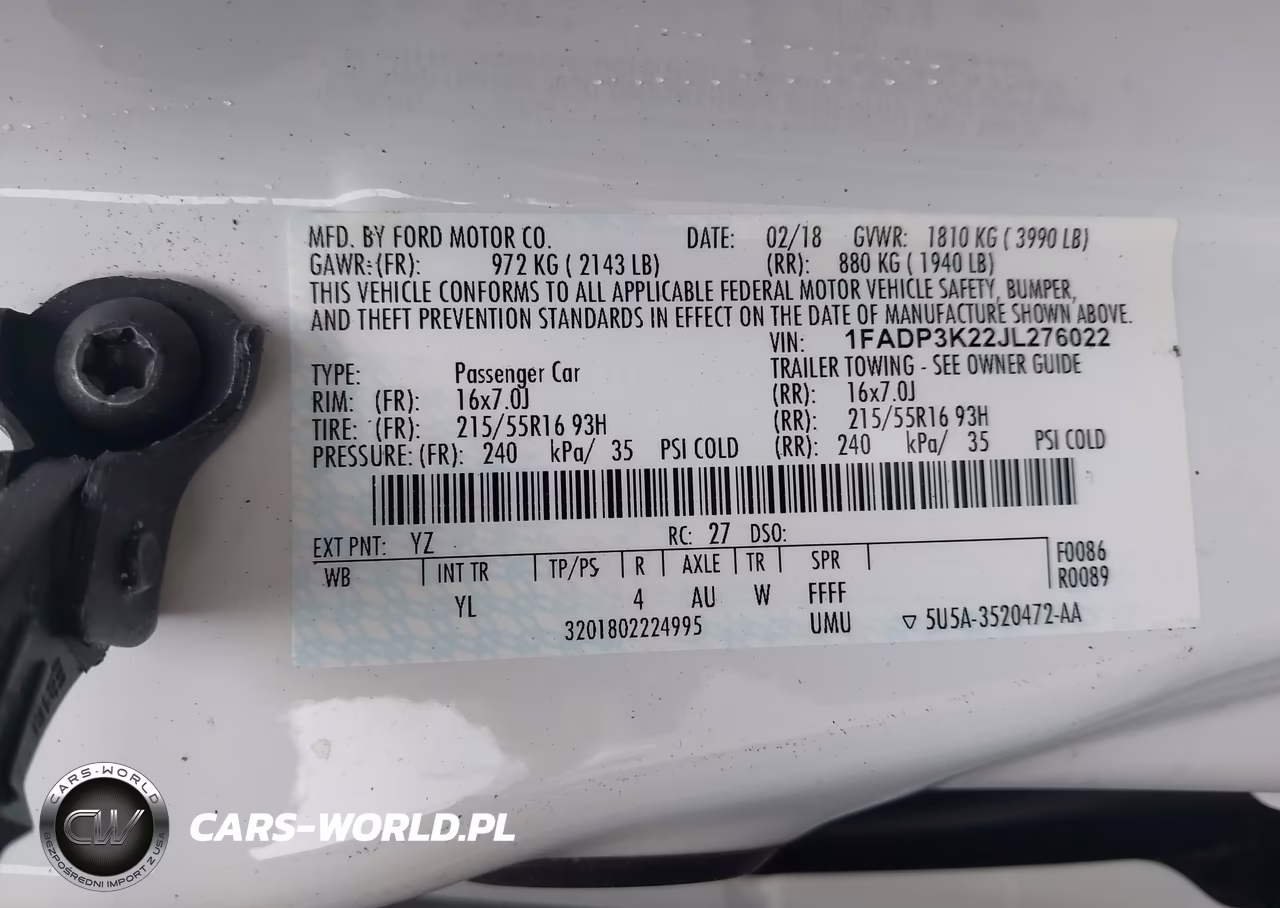 2018 Ford Focus Se VIN:1FADP3K22JL276022 - 9