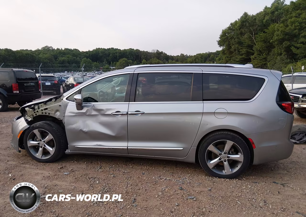 2018 Chrysler Pacifica Limited VIN:2C4RC1GG0JR262003 - 15