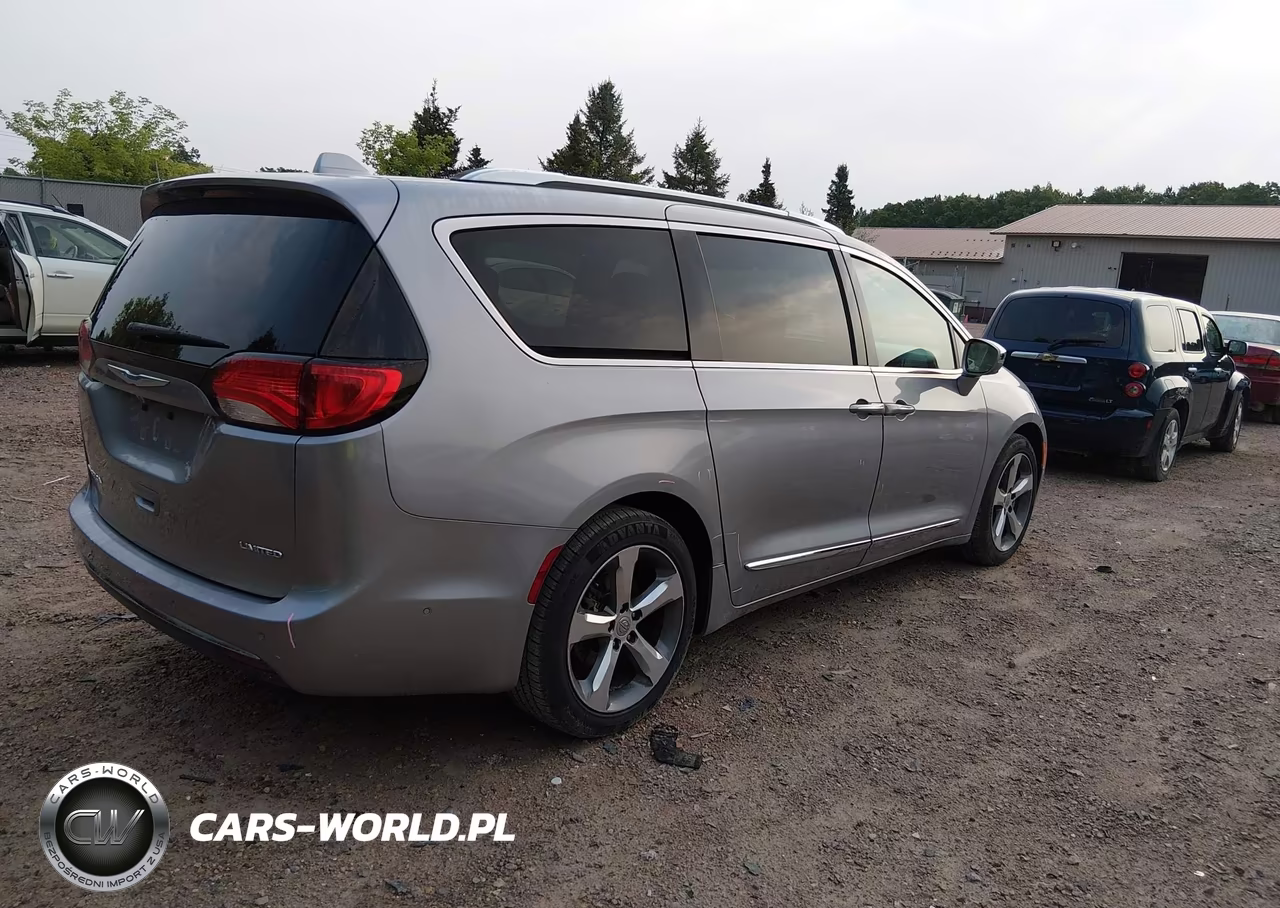 2018 Chrysler Pacifica Limited VIN:2C4RC1GG0JR262003 - 4