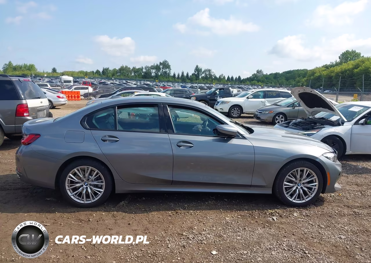 2023 BMW 330I xDrive VIN:3MW89FF00P8D32701 - 13