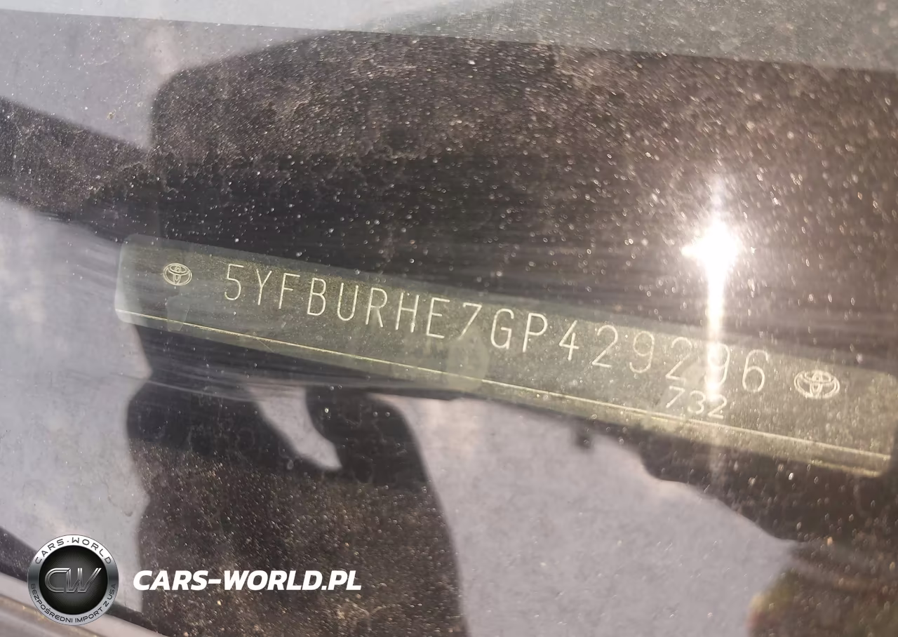 2016 Toyota Corolla S Plus VIN:5YFBURHE7GP429296 - 9