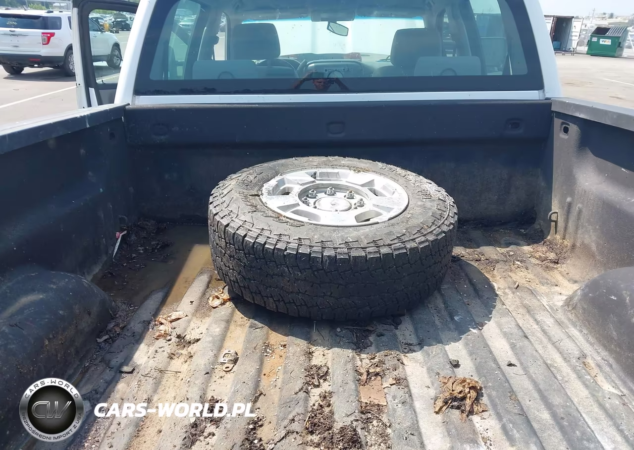 2019 Chevrolet Silverado 2500Hd Wt VIN:1GC1KREG0KF226760 - 12