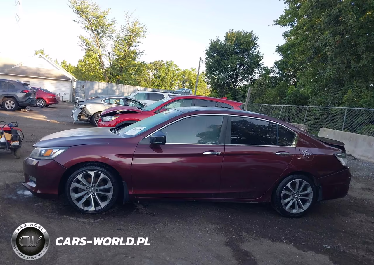 2015 Honda Accord Sport VIN:1HGCR2F52FA162492 - 15
