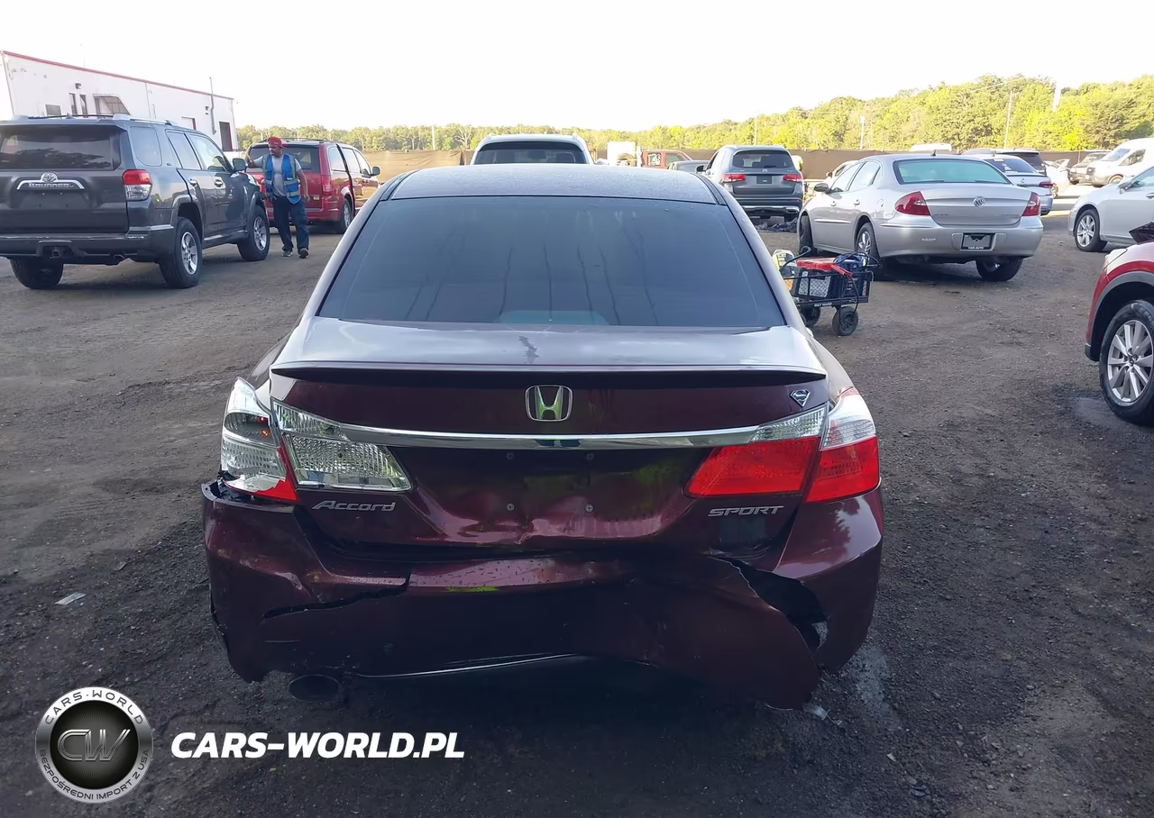 2015 Honda Accord Sport VIN:1HGCR2F52FA162492 - 17