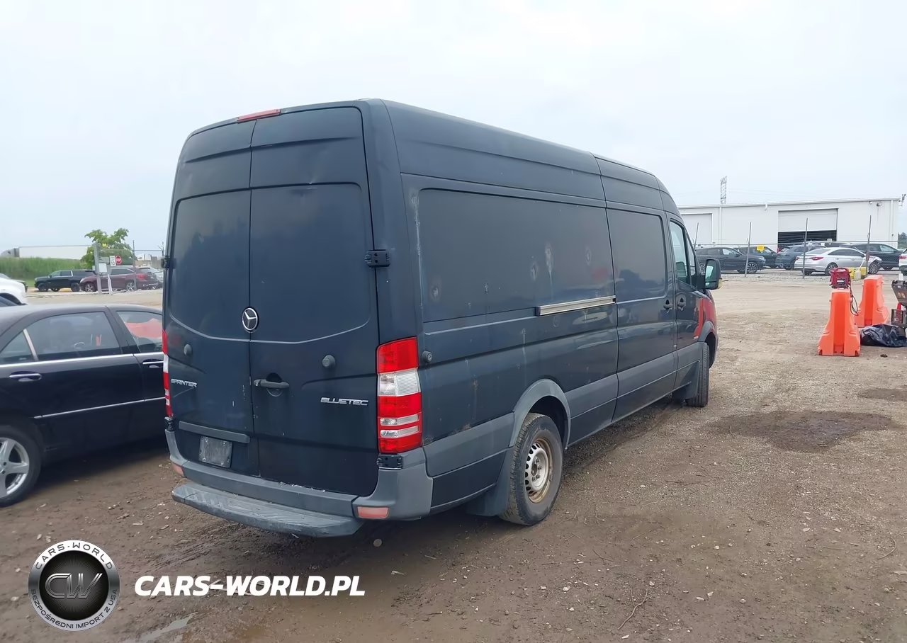 2016 Mercedes-Benz Sprinter 2500 High Roof VIN:WD3PE8DD2GP270757 - 4