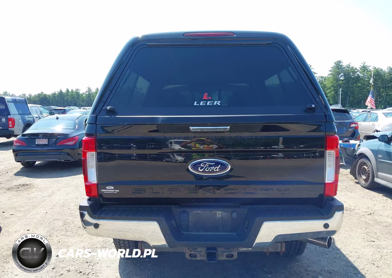 2019 Ford F-350 Xlt VIN:1FT8X3B62KED49488 - 17