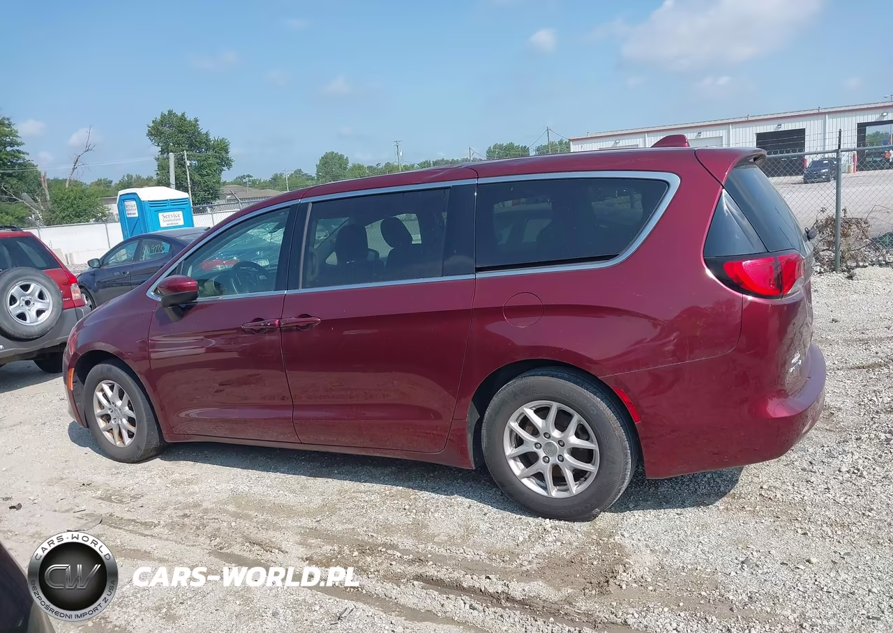 2018 Chrysler Pacifica Lx VIN:2C4RC1CG2JR148610 - 14