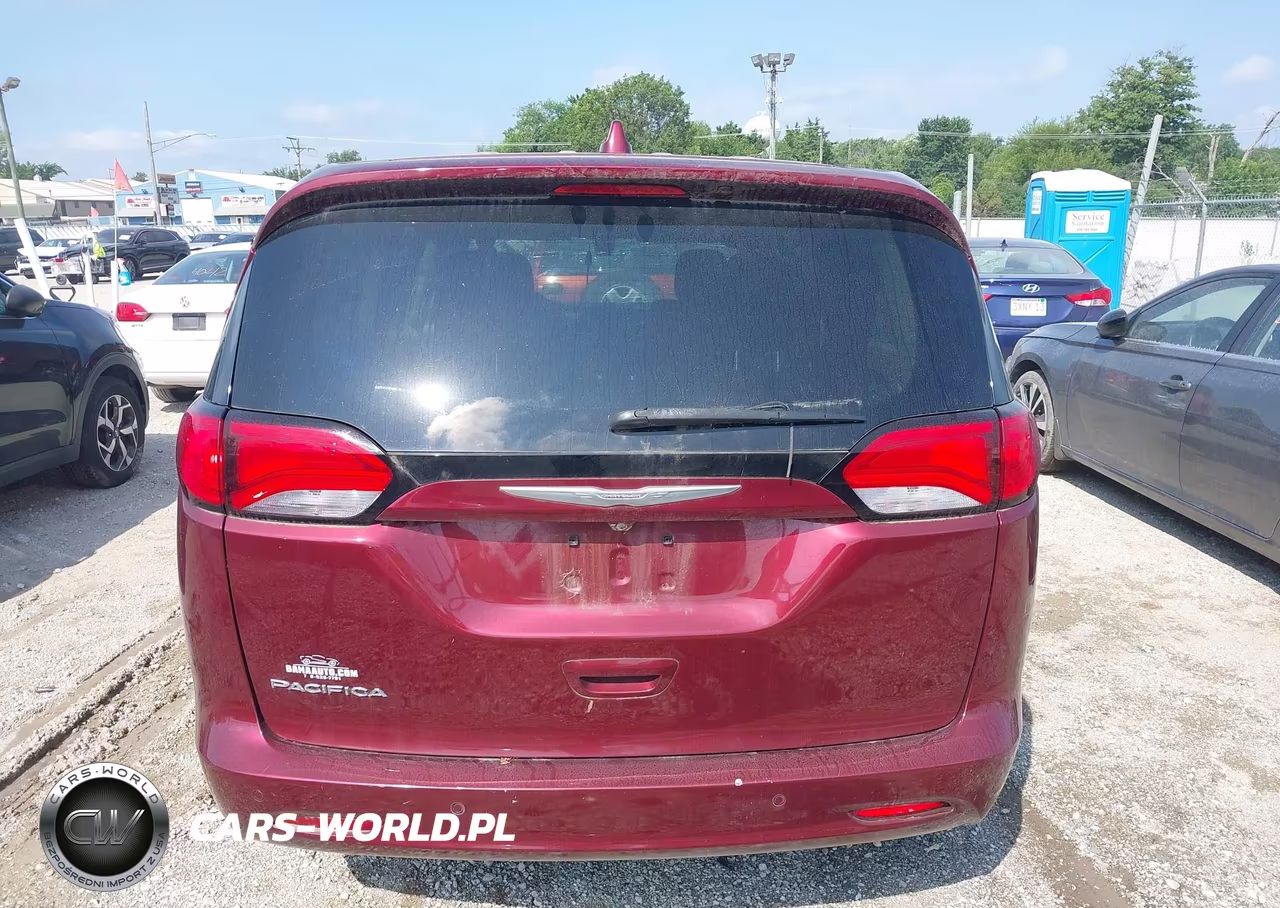 2018 Chrysler Pacifica Lx VIN:2C4RC1CG2JR148610 - 16