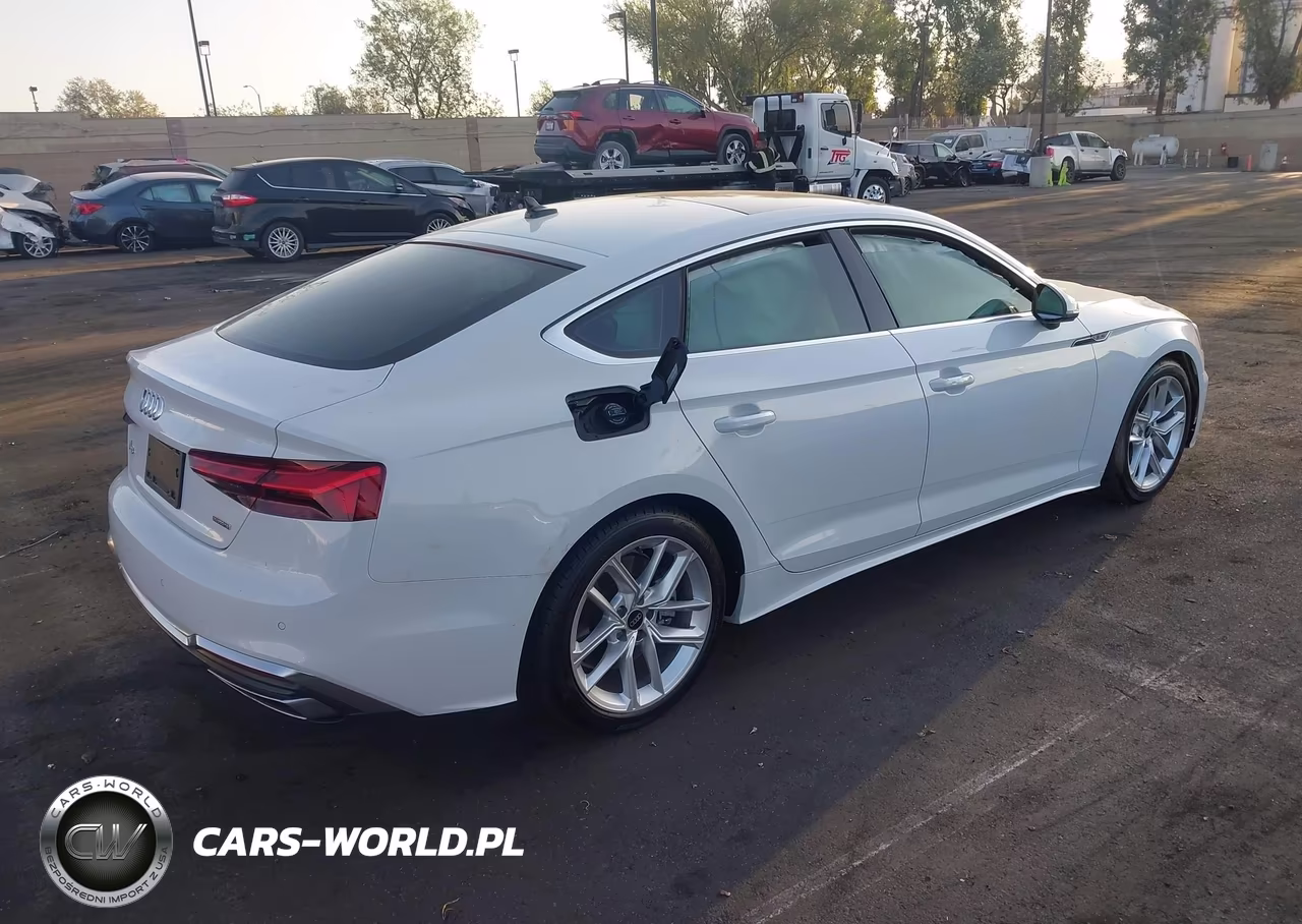2023 Audi A5 Sportback Premium Plus 45 Tfsi S Line Quattro S Tronic VIN:WAUFACF53PA021941 - 4