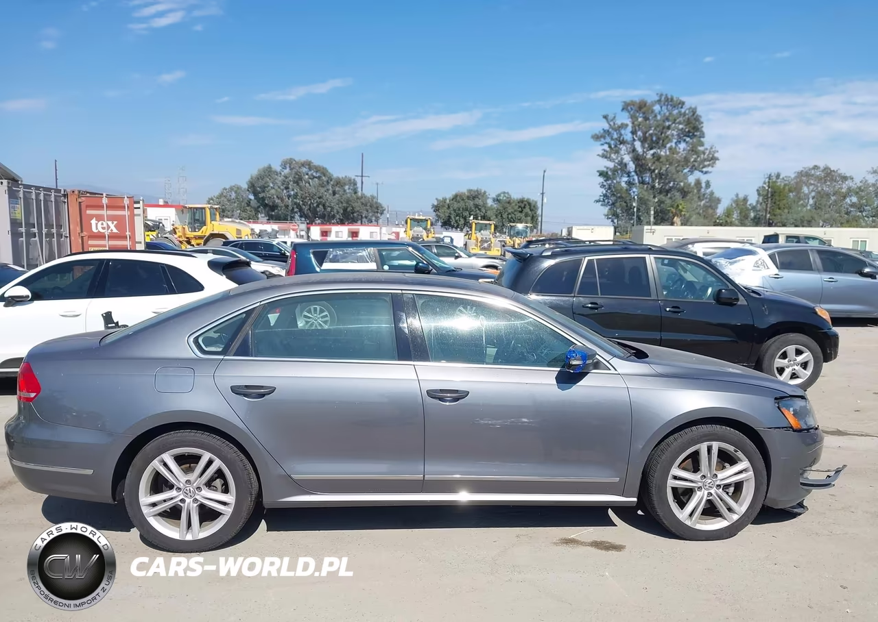 2015 Volkswagen Passat 1.8T Sel Premium VIN:1VWCS7A35FC117103 - 13