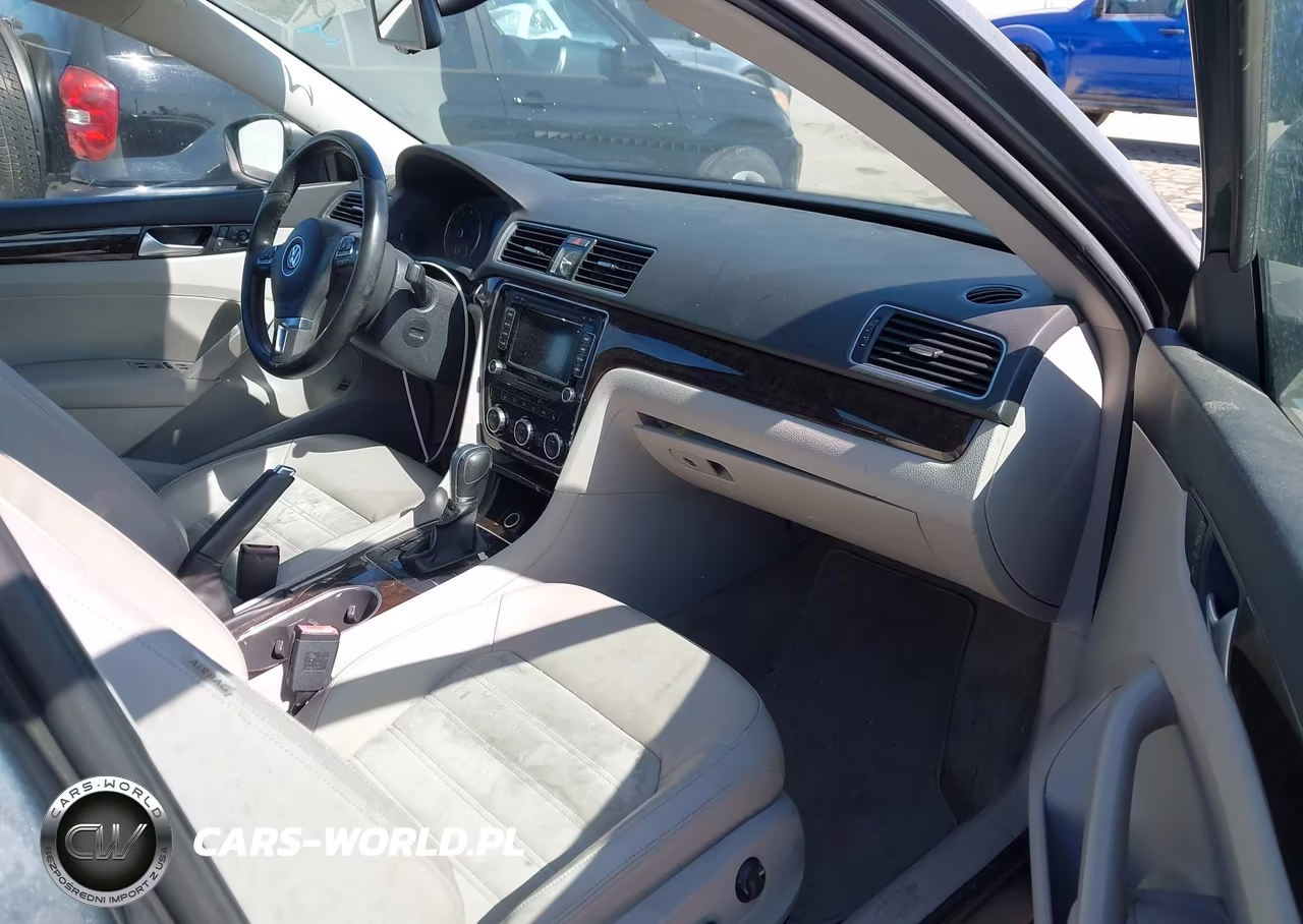 2015 Volkswagen Passat 1.8T Sel Premium VIN:1VWCS7A35FC117103 - 5