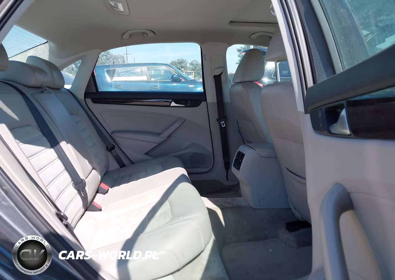 2015 Volkswagen Passat 1.8T Sel Premium VIN:1VWCS7A35FC117103 - 8