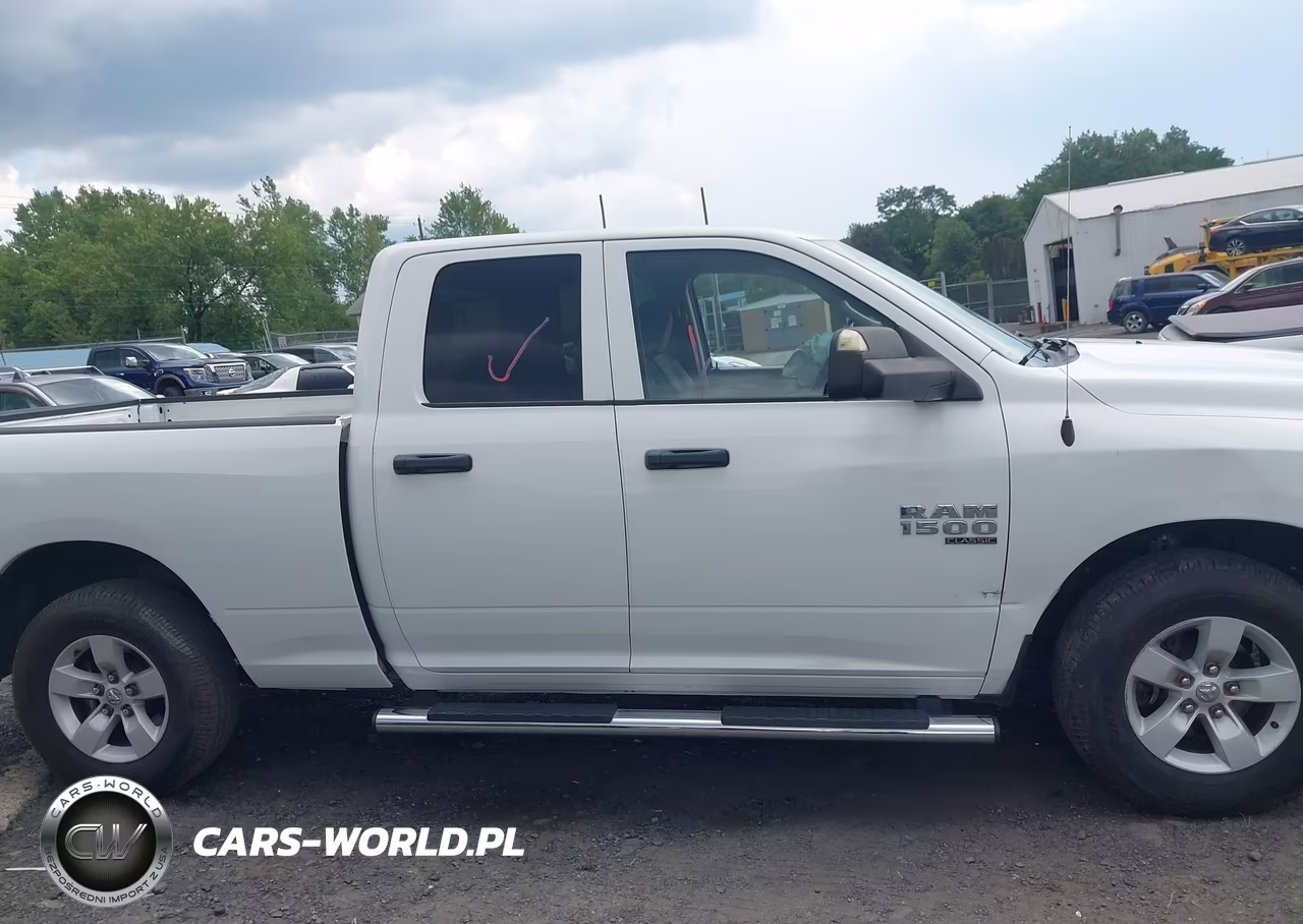 2021 Ram 1500 Classic Tradesman VIN:1C6RR6FG8MS547992 - 13