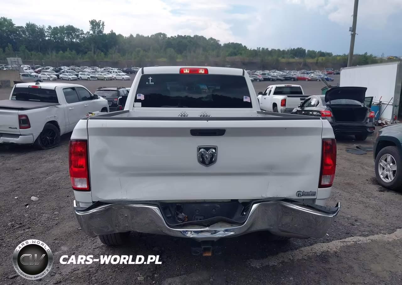 2021 Ram 1500 Classic Tradesman VIN:1C6RR6FG8MS547992 - 16