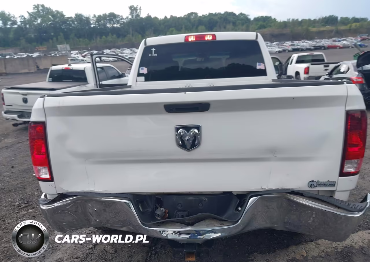 2021 Ram 1500 Classic Tradesman VIN:1C6RR6FG8MS547992 - 18