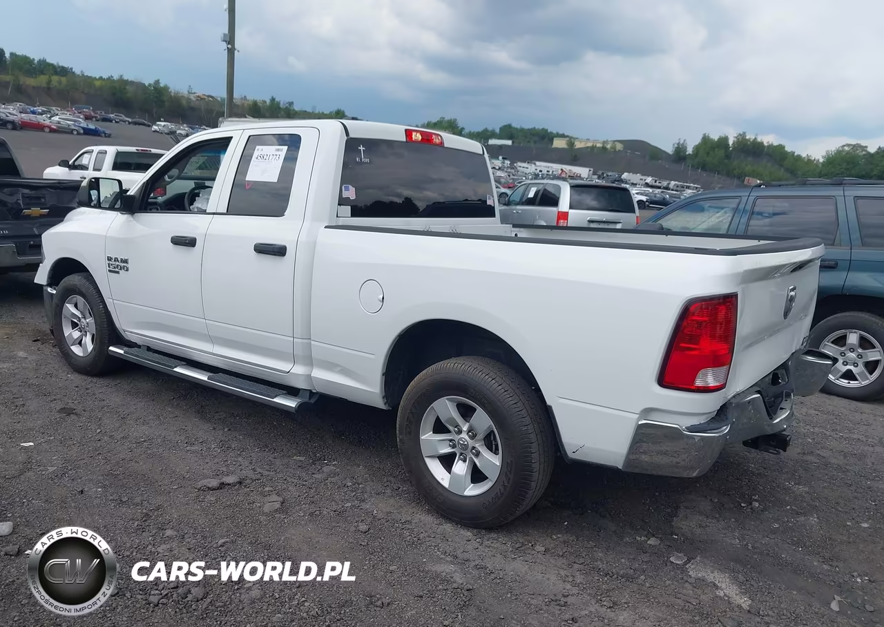 2021 Ram 1500 Classic Tradesman VIN:1C6RR6FG8MS547992 - 3