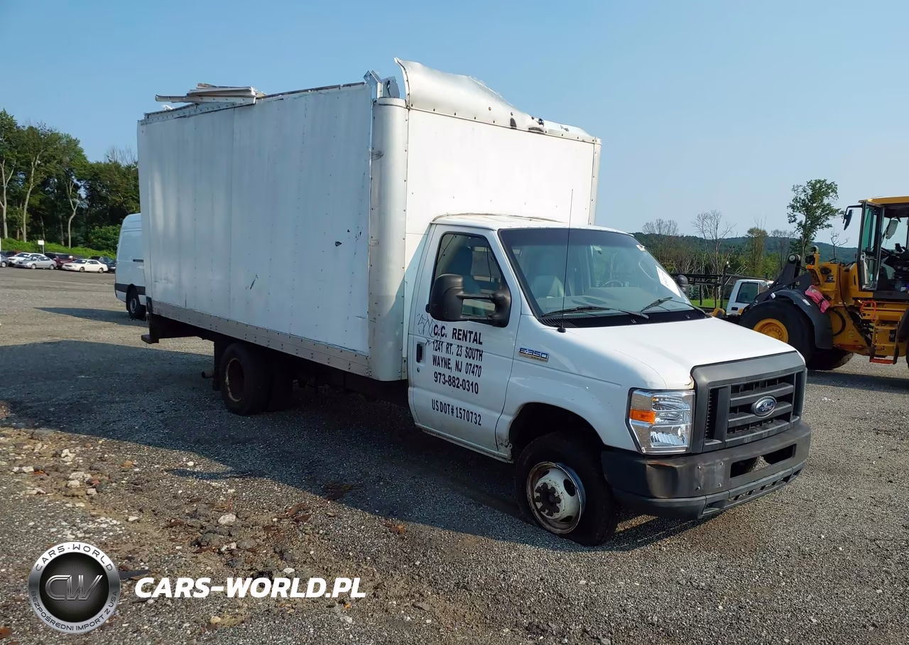 2018 Ford E-350 Cutaway