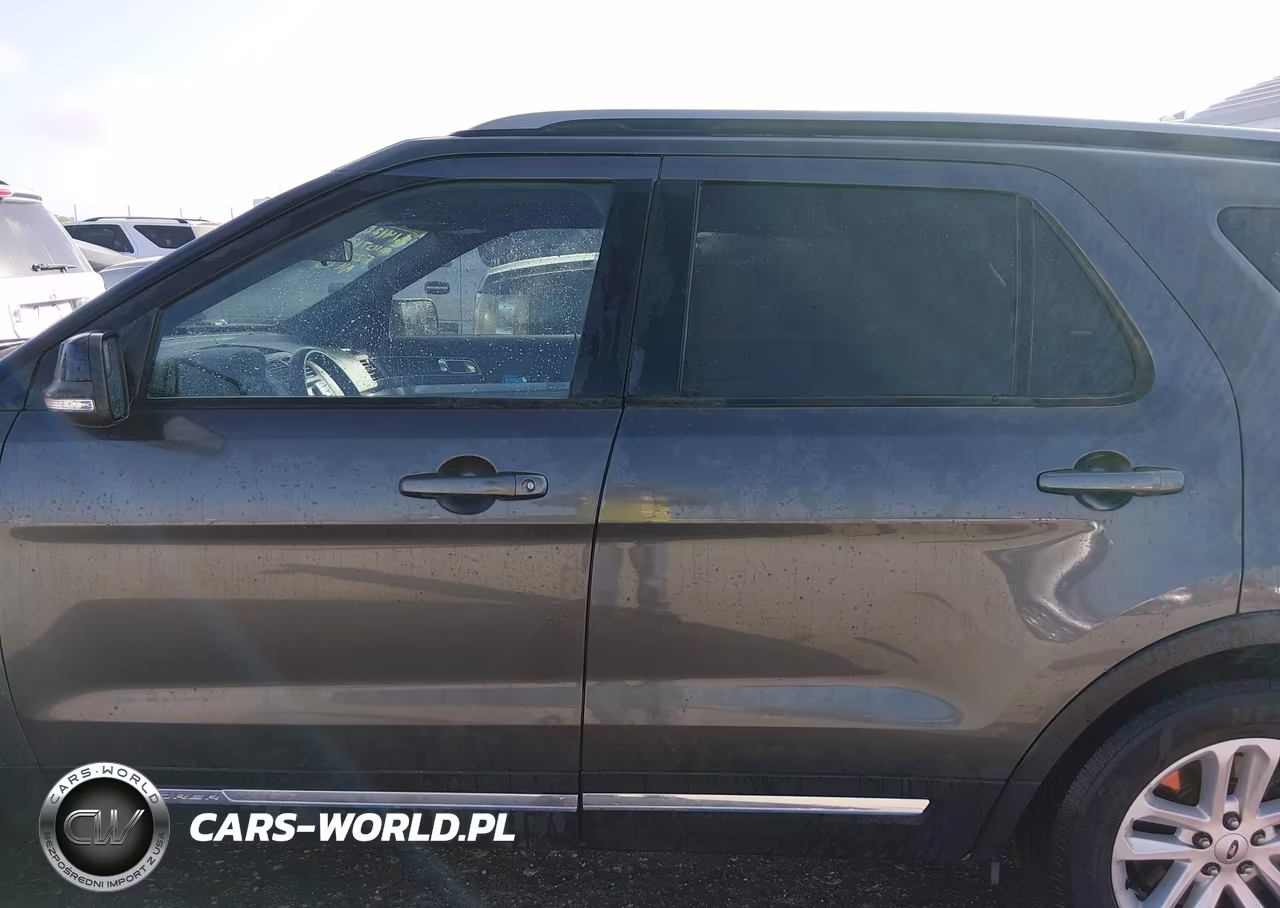2017 Ford Explorer Xlt VIN:1FM5K7D82HGE22309 - 14